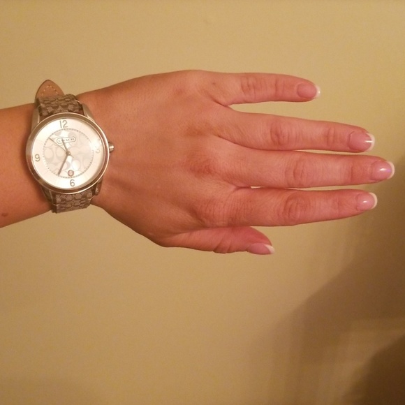 Coach watch - Picture 5 of 7